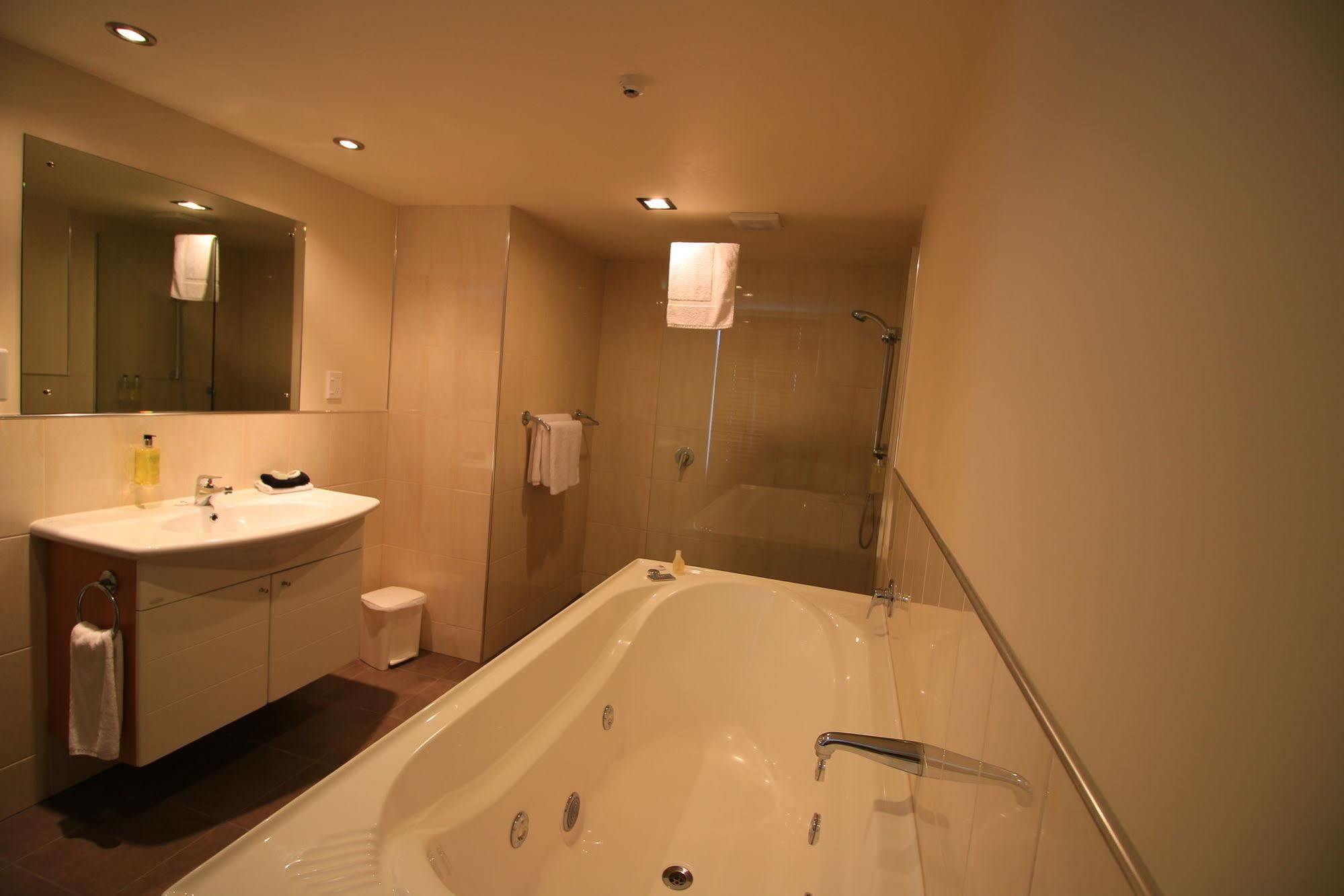 פלמרסטון נורת' Fitzherbert Regency Motor Lodge מראה חיצוני תמונה